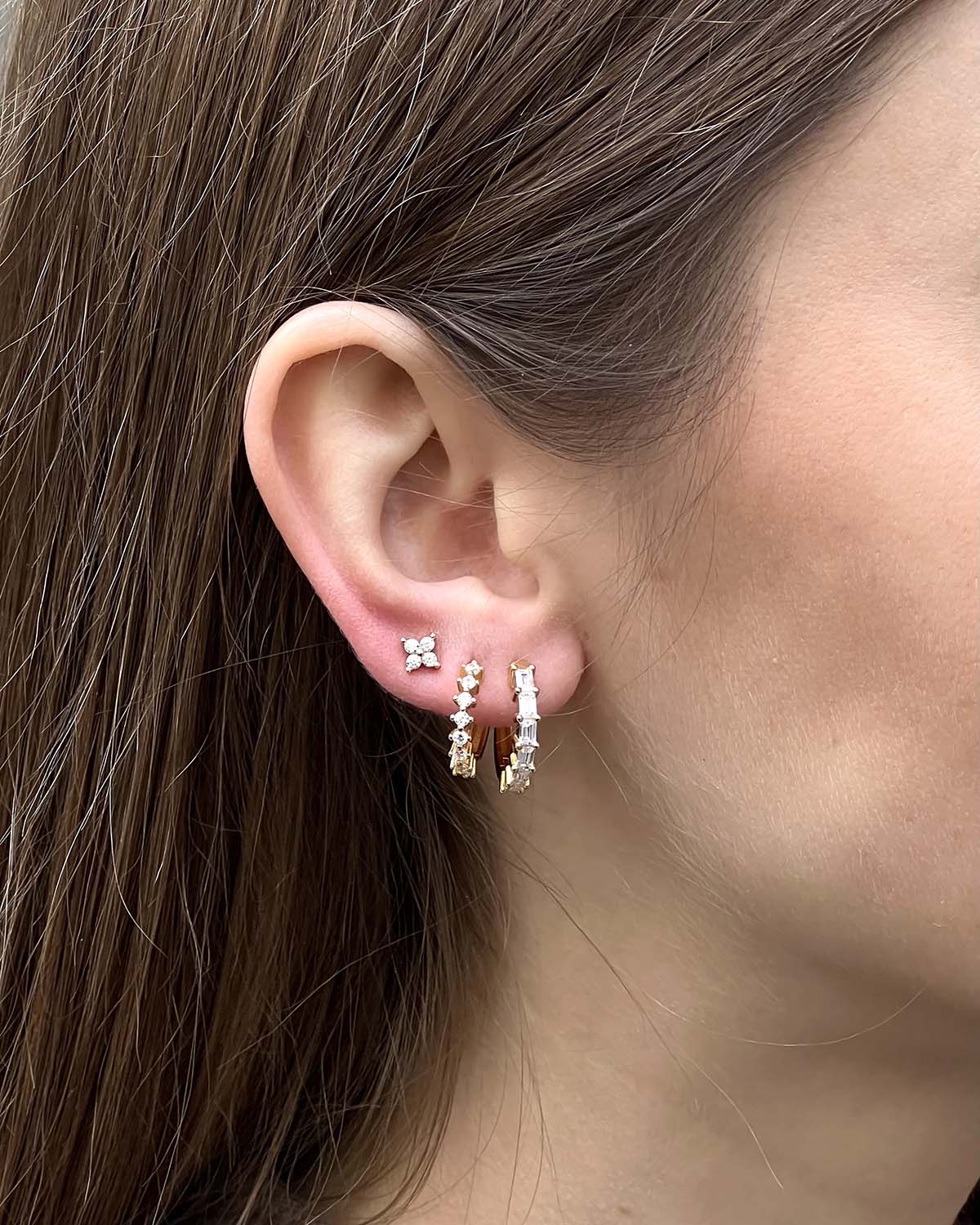 PENDIENTES NYC WHITE PLATA