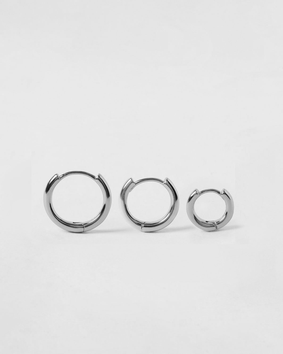 PENDIENTE BASIC THIN PLATA